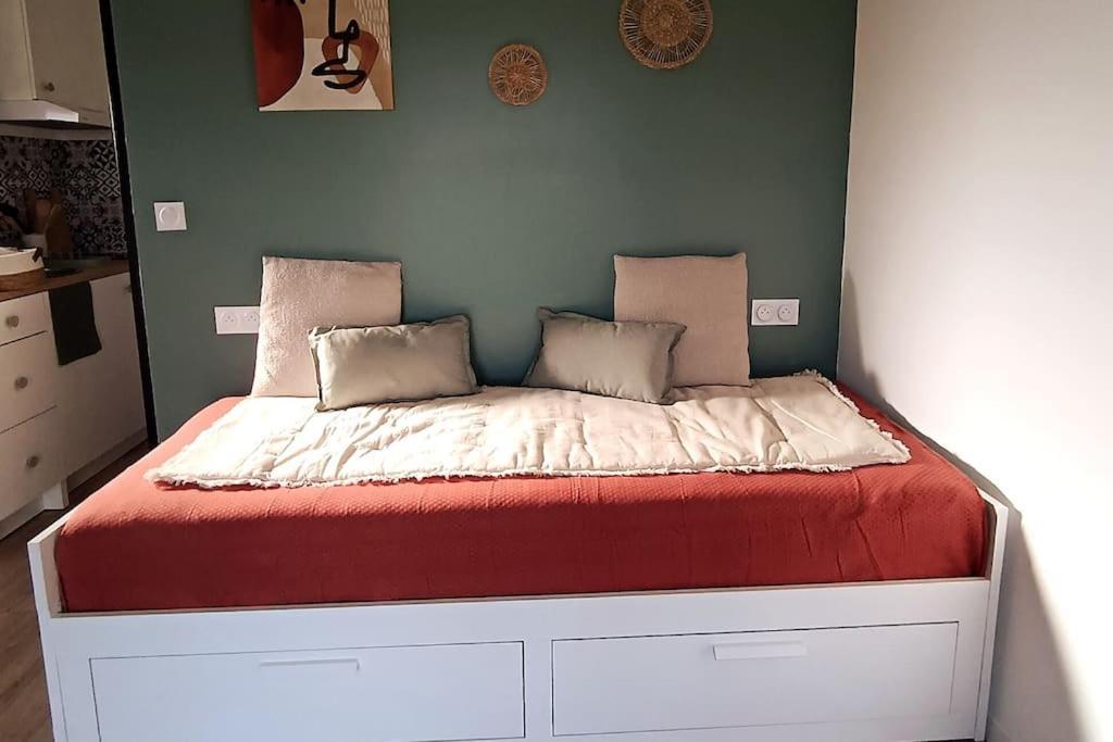 Chalet Cosy Avec Option Jacuzzi Saint-Genes-de-Fronsac Bagian luar foto